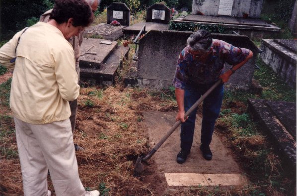 Louis Juliard Tomb in Vialas